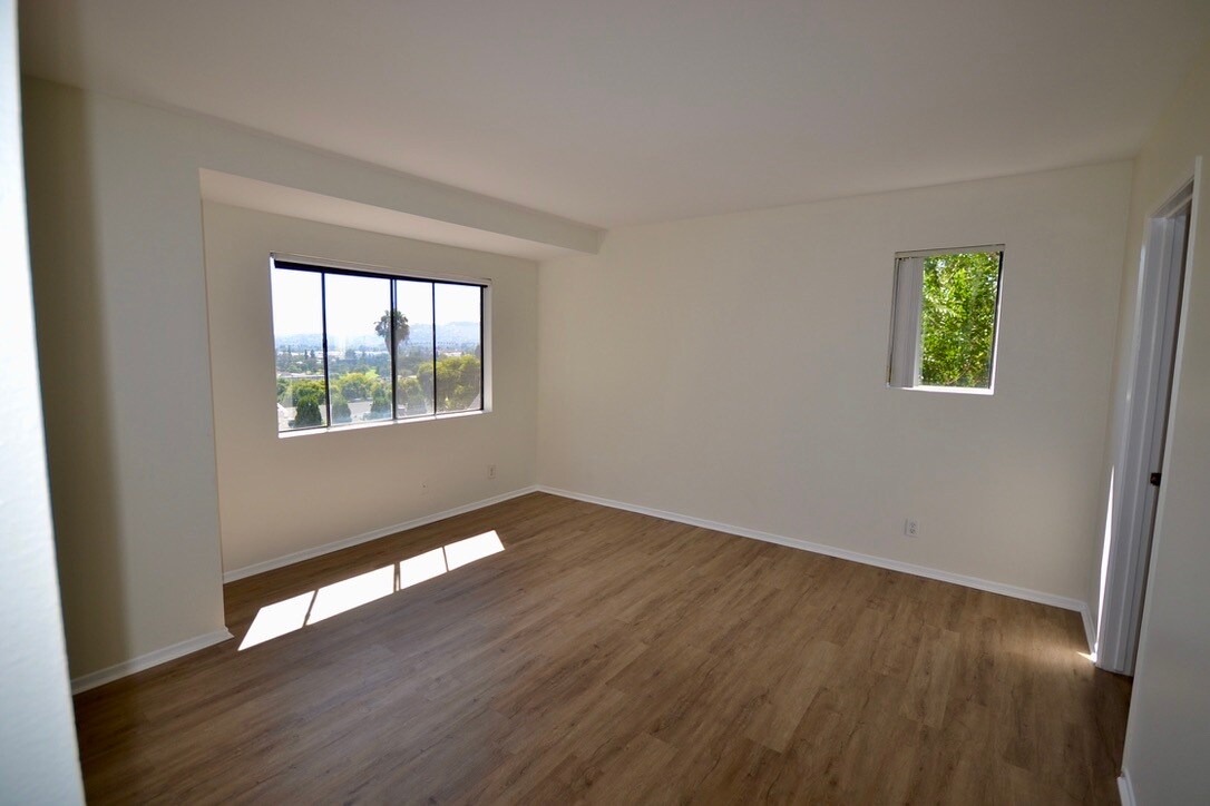 Upstairs - Bedroom 1 - 3165 Weldon Ave
