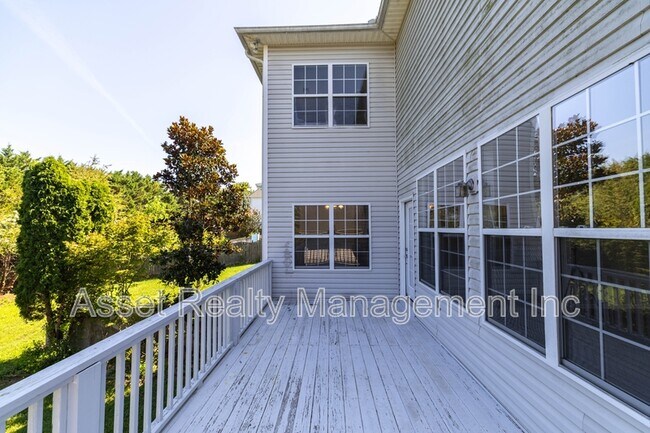 Building Photo - 1217 Dreamview Ln