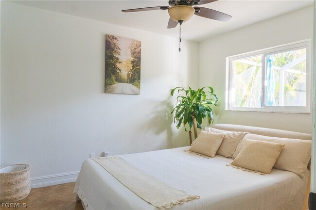 Building Photo - 2208 Viscaya Pkwy