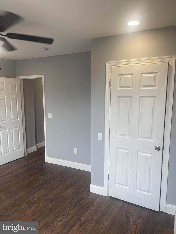 Building Photo - 5618 Appletree St