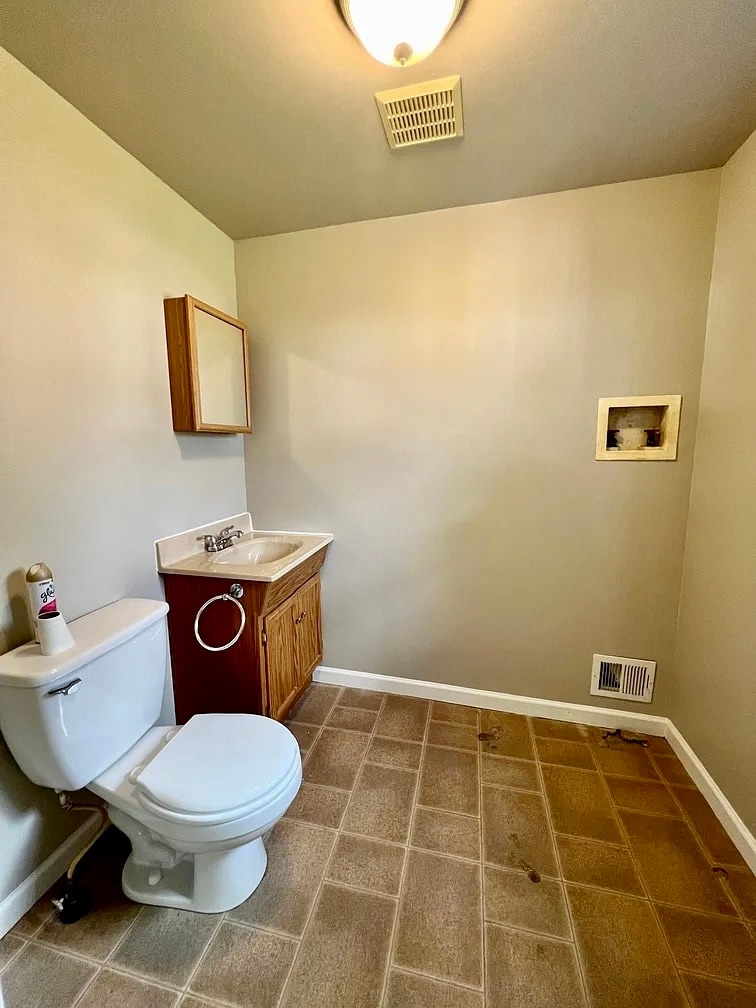 Building Photo - 127 W Penn Ave