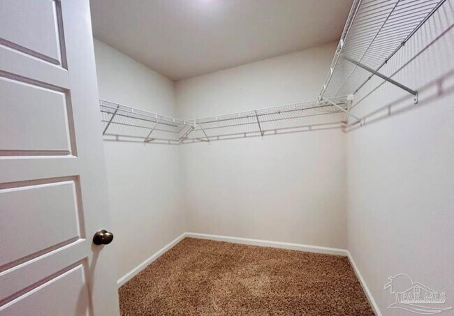 Building Photo - 1928 High Rdg Ct