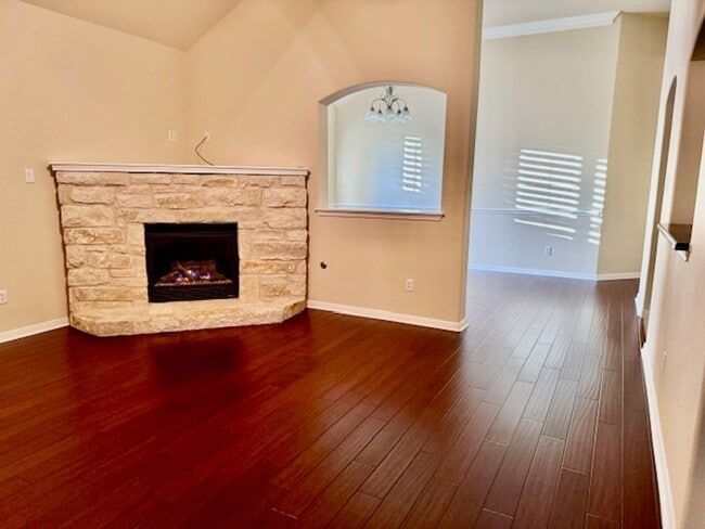 Building Photo - Beautiful one story stone home in Estates at Settlers Park
