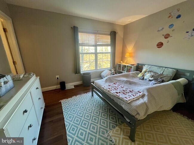 Building Photo - 3847 Watkins Mill Dr