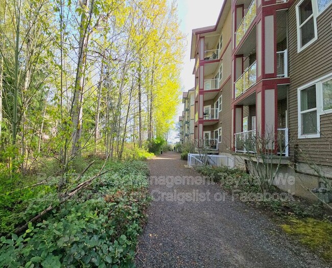 Building Photo - 259 W Bakerview Rd