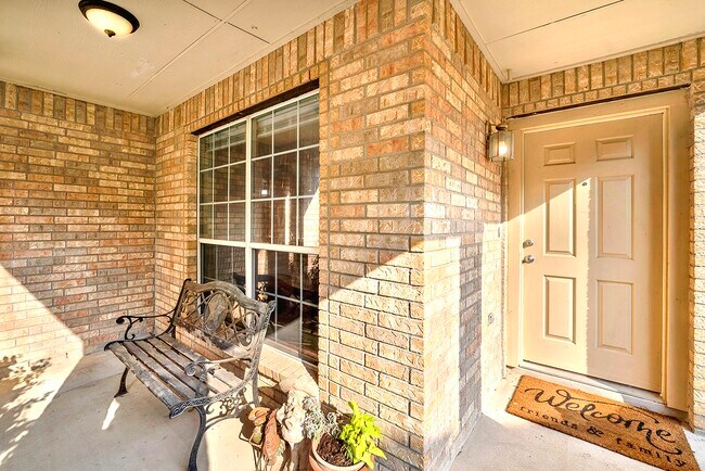 Building Photo - 120 Rhew Pl