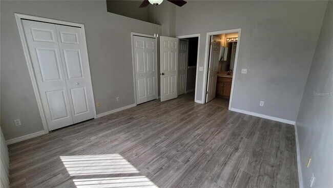 Building Photo - 4638 Sabal Key Dr