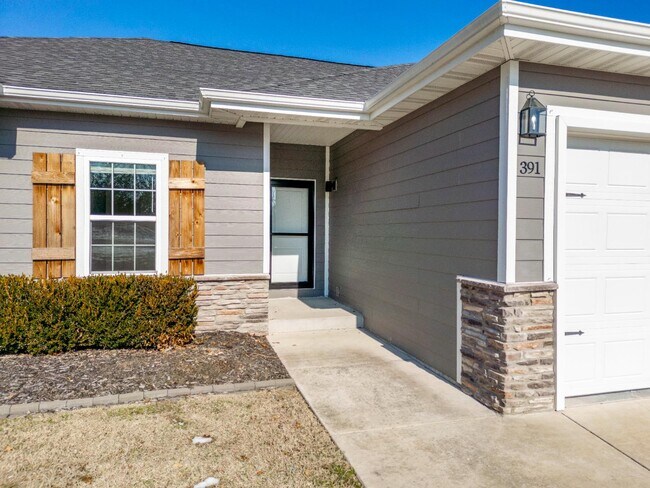 Building Photo - 391 Highpoints Ridge