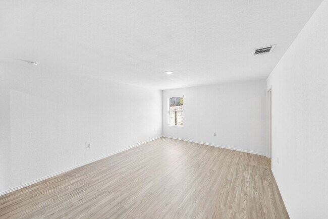 Building Photo - 4546 Glades Wy