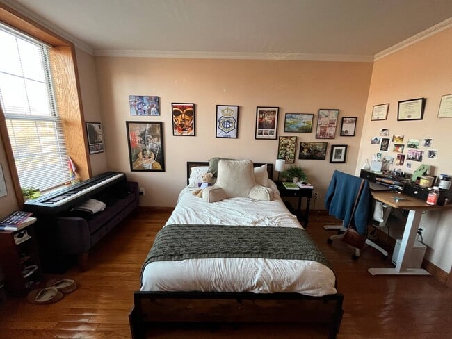 Building Photo - 48-08 30th Ave.