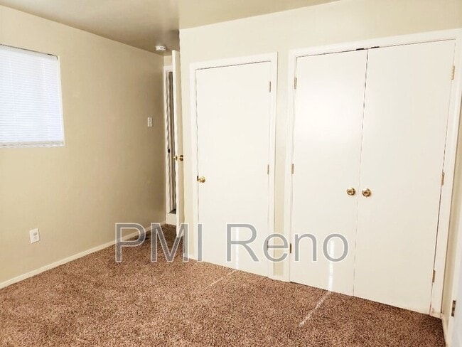 Building Photo - 321 Fodrin Wy