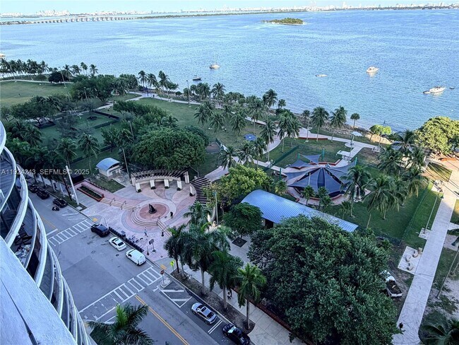 Building Photo - 488 NE 18th St