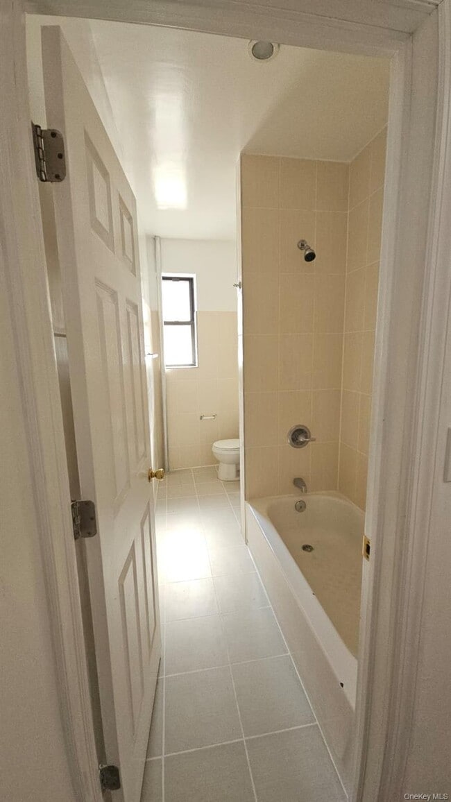 Building Photo - 76 Bay 23rd St