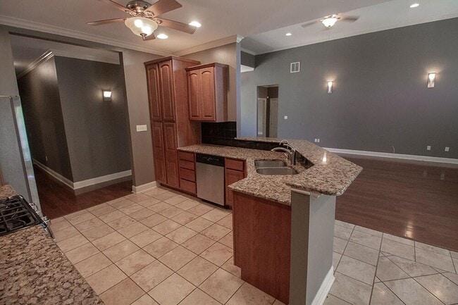 Building Photo - 5702 Thornbrook Pkwy