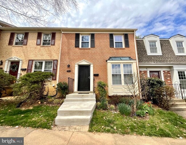 Building Photo - 7334 Rockford Dr