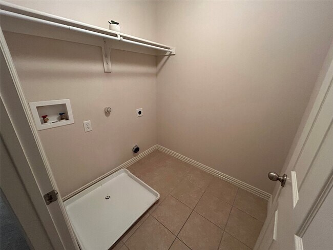 Building Photo - 2202 Carlisle St