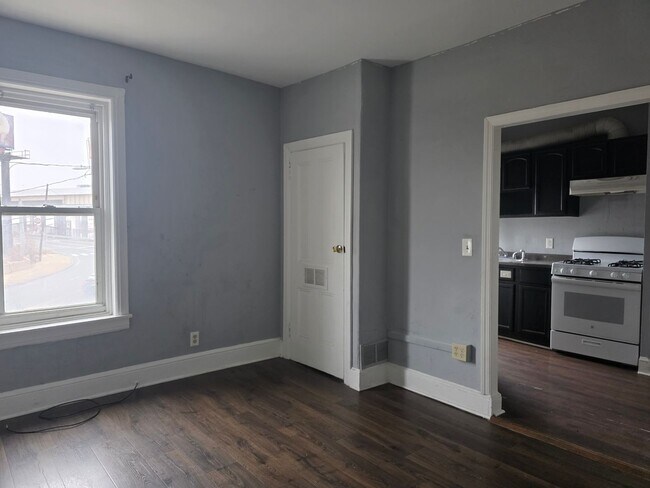 Building Photo - 211 Maryland Ave