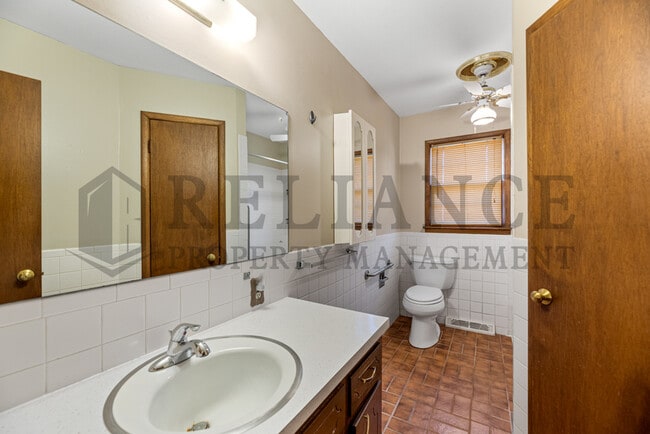 Building Photo - 1232 E Galena St