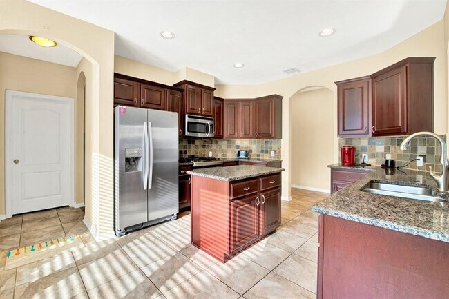 Building Photo - 25431 Hall Meadow Ln