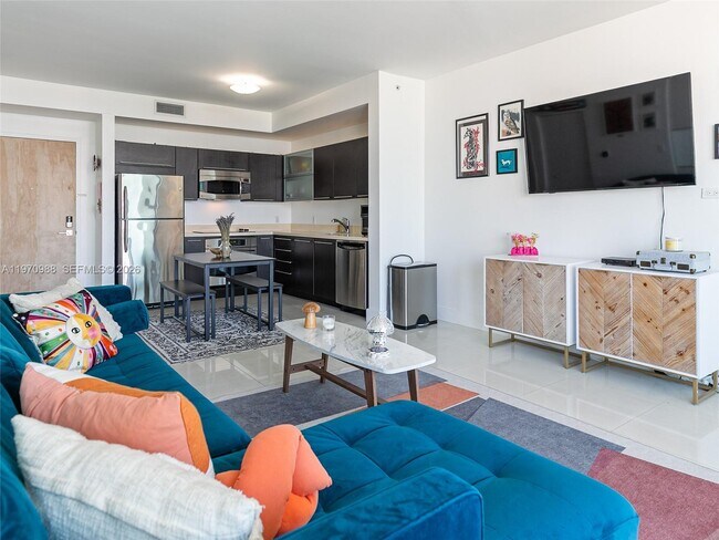 Building Photo - 90 SW 3rd St