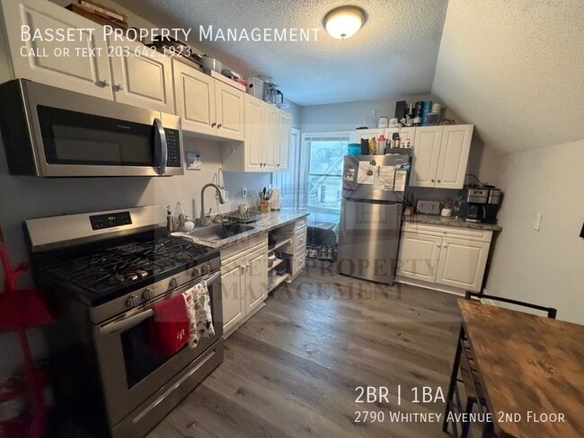 Building Photo - 2790 Whitney Ave