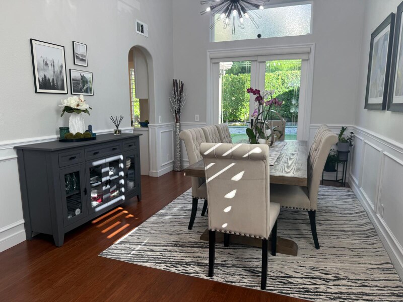 Building Photo - 6 Peacock Ct