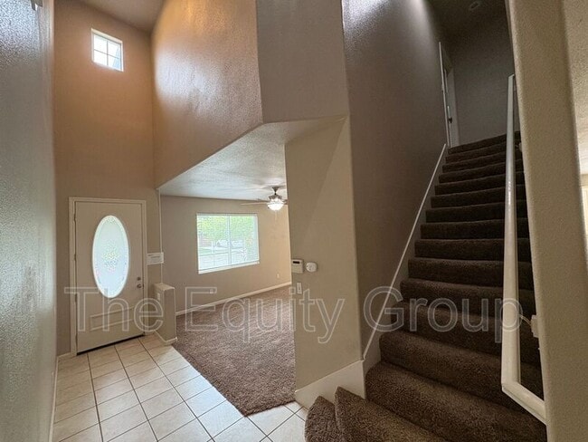Building Photo - 1249 N Julieann St