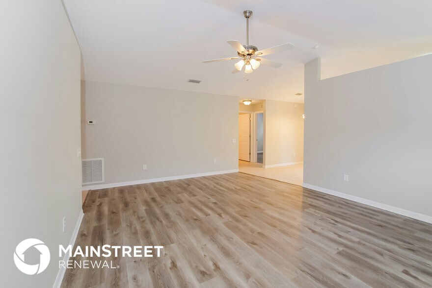 Building Photo - 1160 N St Johns St