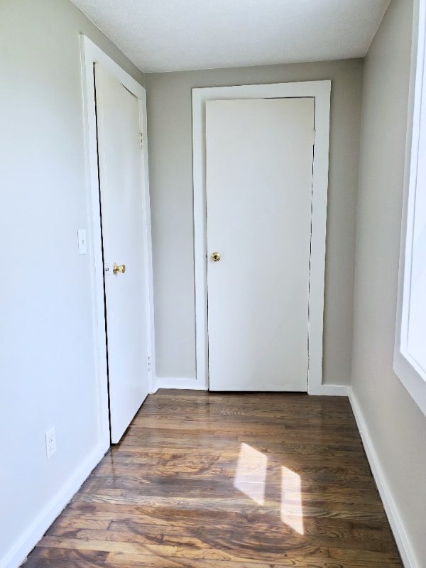 Building Photo - 90 E 8th Ave