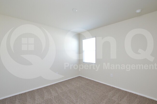 Building Photo - 4632 W Ginger Ave