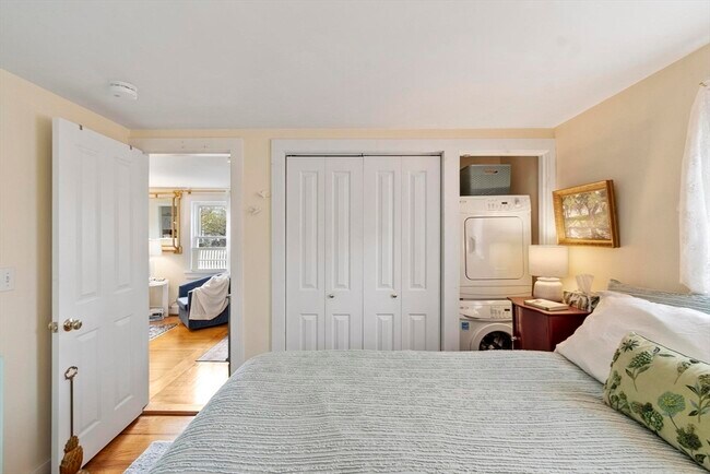 Building Photo - 34 High St