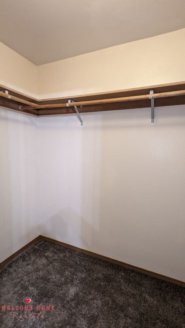 Building Photo - The amenities of an apartment community in...