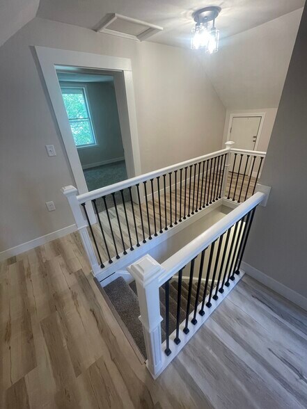top of stairs - 1001 S 4th Ave