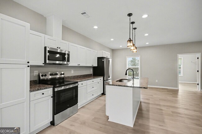 Building Photo - 3907 Lauada Dr