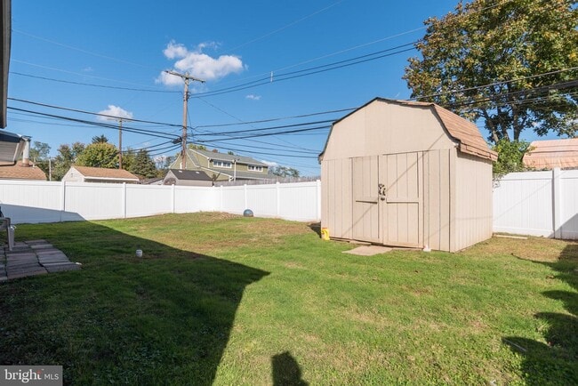 Building Photo - 68 Nettletree Ln