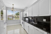 Building Photo - 2151 Umbrella Cay