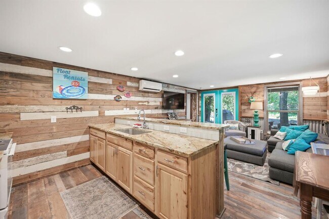 Building Photo - 82 Guada Coma Dr