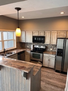 Building Photo - 126 Breakers Ln