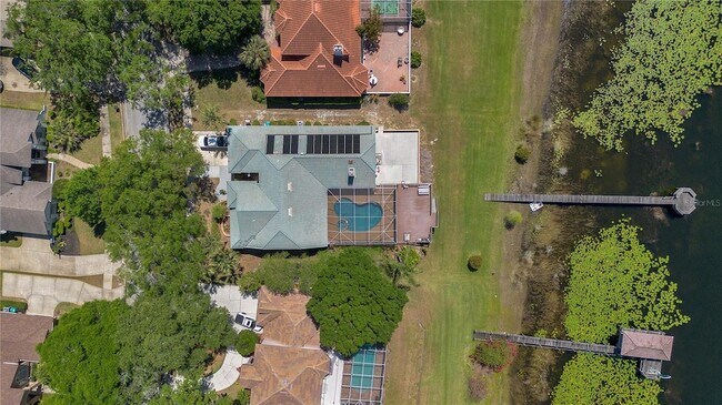 Building Photo - 6719 Fairway Cove Dr