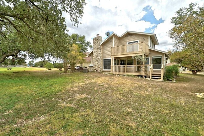 Building Photo - Nestled in the Heart of Golf Course in Woodcreek