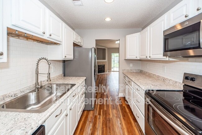 Building Photo - 1307 Apex Ln