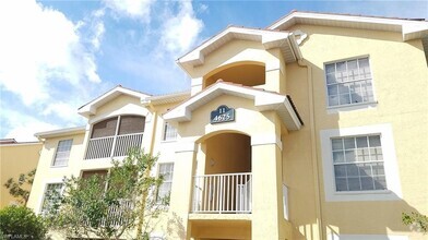 Building Photo - ANNUAL RENTAL - 2 BED / 2 BATH- THIRD FLOO...