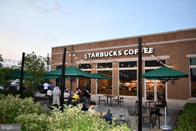 Building Photo - 139 Rubens Dr