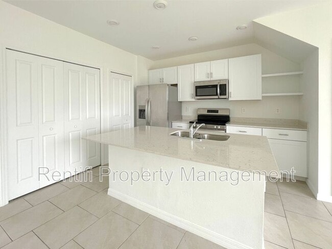 Building Photo - 4260 Canova St