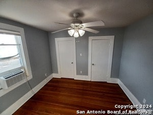 Building Photo - 124 W Mistletoe Ave