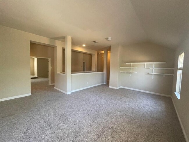 Building Photo - 2204 Voyageurs Ln