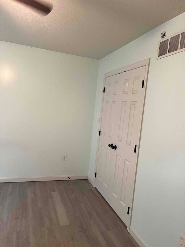 Building Photo - 225 Persimmon Lane