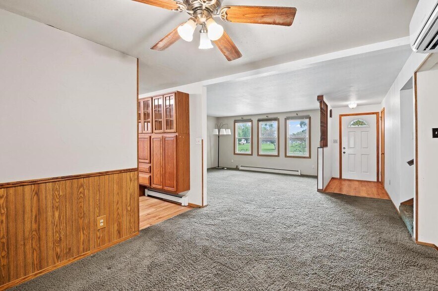 Building Photo - 1110 Lourdes Ave