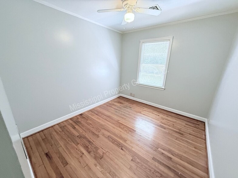 Building Photo - 509 S 18th St
