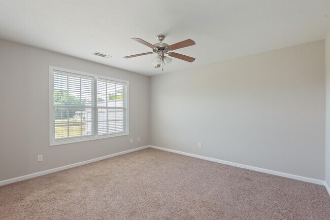 Building Photo - 2113 Fig Tree Way